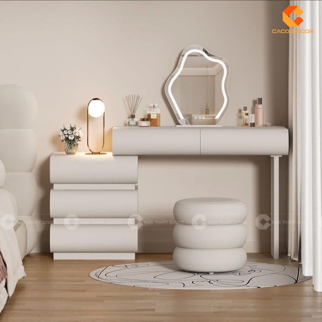 Khám Phá Các Mẫu Bàn Trang Điểm Cô Dâu Đẹp 2025 14